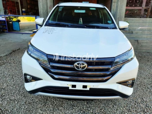 Toyota Rush 2020 White Automatic Used for Sale in El Minya - 2