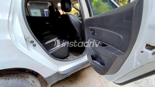 Renault Duster 2019 White Automatic Used for Sale in Giza - 2