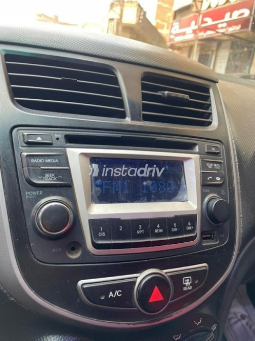 Hyundai Accent 2017 Silver Automatic Used for Sale in Tanta - 6