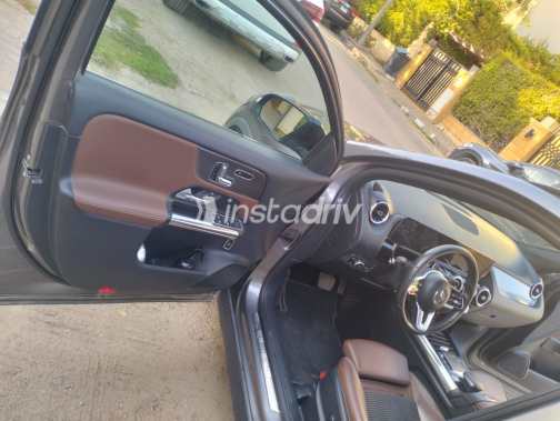 Mercedes GLA 200 2021 Gray Automatic Used for Sale in Greater Cairo ( Cairo + Giza) - 5