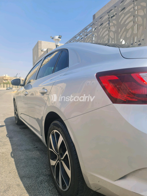 رينو ميجان 2020 فضي أوتوماتيك مستعملة للبيع في القاهرة الكبرى ( القاهرة - الجيزة) - 9