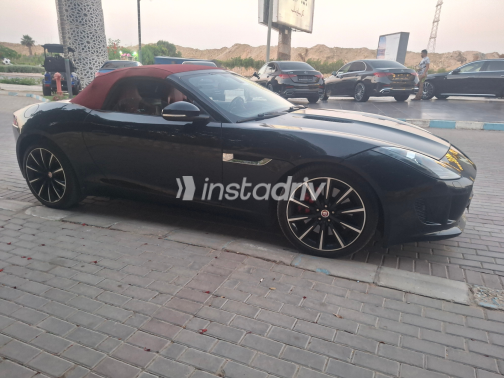 Jaguar F-Type 2017 Black Automatic Used for Sale in Greater Cairo ( Cairo + Giza) - 2