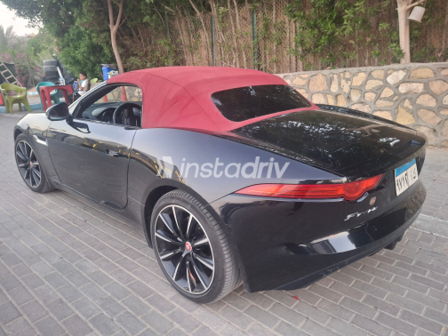 Jaguar F-Type 2017 Black Automatic Used for Sale in Greater Cairo ( Cairo + Giza) - 6