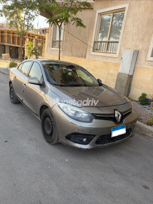 Renault Fluence 2017 Champagne Automatic Used for Sale in Greater Cairo ( Cairo + Giza) - 2
