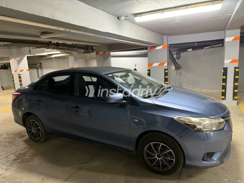 Toyota Yaris 2015 Blue Automatic Used for Sale in Greater Cairo ( Cairo + Giza) - 4