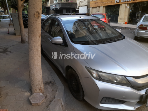 Honda City 2016 Silver Automatic Used for Sale in Greater Cairo ( Cairo + Giza) - 2