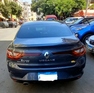 رينو ميجان 2021 رمادي CVT مستعملة للبيع في القاهرة الكبرى ( القاهرة - الجيزة)