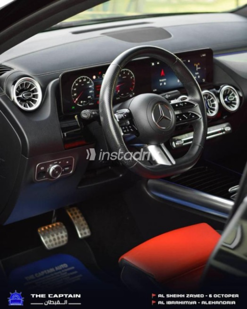 Mercedes GLA 200 2024 Black Automatic Used for Sale in Sheikh Zayed City - 7