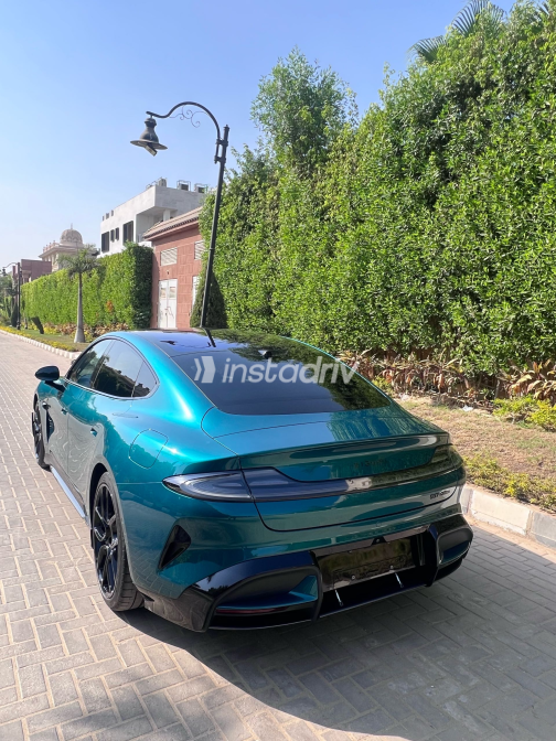 xiaomi SU7 2025 Turquoise Automatic Used for Sale in Greater Cairo ( Cairo + Giza) - 5