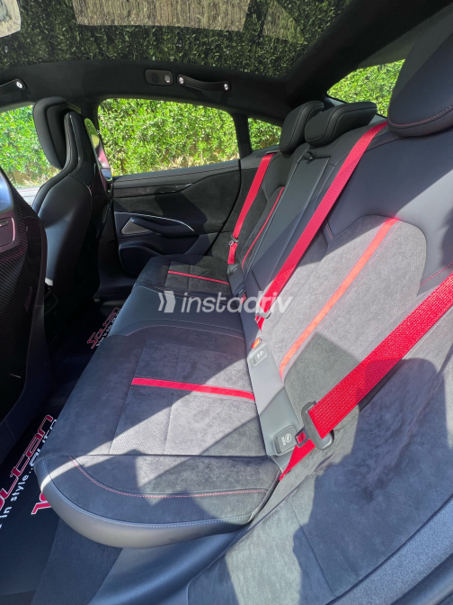 xiaomi SU7 2025 Turquoise Automatic Used for Sale in Greater Cairo ( Cairo + Giza) - 9