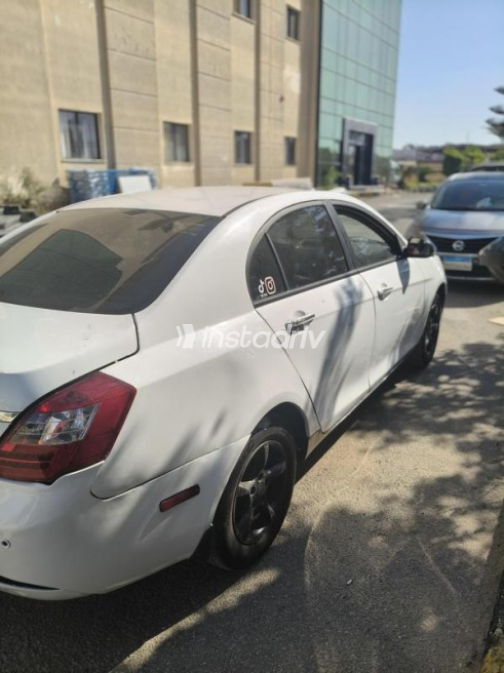 جيلي امجراند 7 2014 أبيض يدوي مستعملة للبيع في الإسكندرية - 2