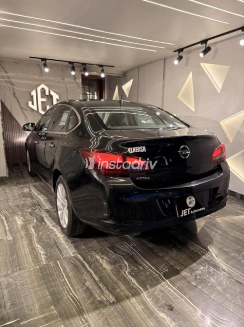 Opel Astra 2013 Black Automatic Used for Sale in Nasr city - 4