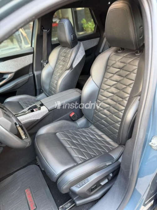 Peugeot 3008 2025 Dark Blue Automatic Used for Sale in Greater Cairo ( Cairo + Giza) - 6