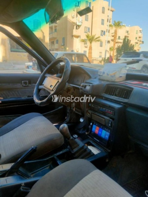 Toyota Cressida 1988 Dark Blue Manual Used for Sale in Asyut - 2