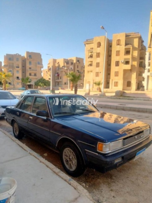 Toyota Cressida 1988 Dark Blue Manual Used for Sale in Asyut - 6