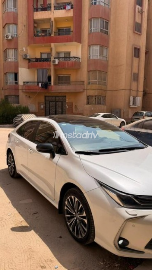 Toyota Corolla 2025 White Automatic Used for Sale in Nasr city - 1