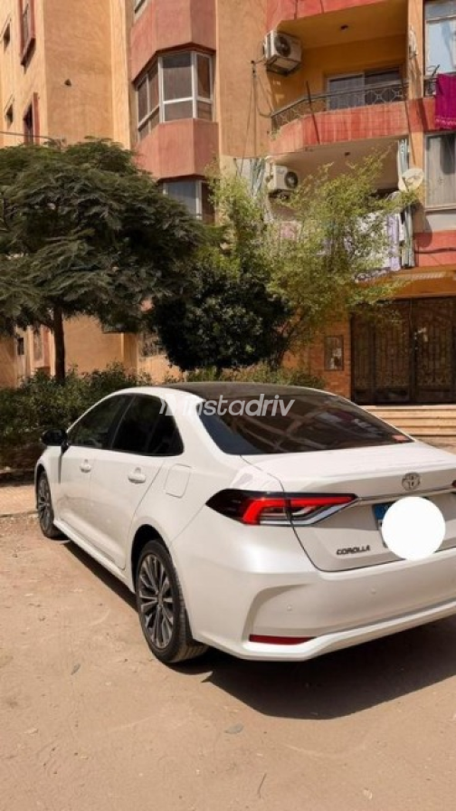Toyota Corolla 2025 White Automatic Used for Sale in Nasr city - 5