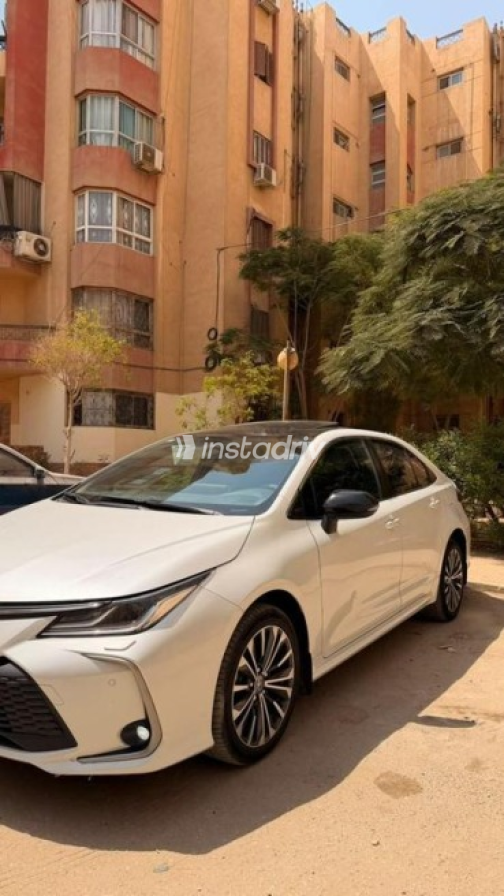 Toyota Corolla 2025 White Automatic Used for Sale in Nasr city - 10