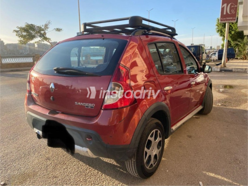 Renault Sandero Step Way 2013 Red Manual Used for Sale in Sohag - 5