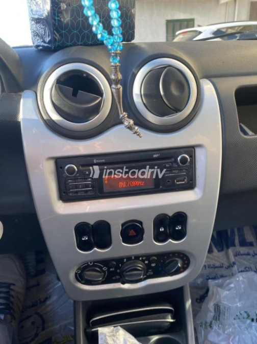 Renault Sandero Step Way 2013 Red Manual Used for Sale in Sohag - 9