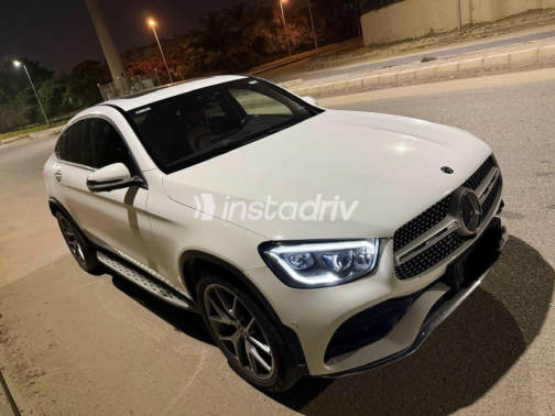 مرسيدس GLC 300 2020 أبيض أوتوماتيك مستعملة للبيع في القاهرة - 6