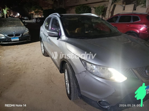 Nissan Qashqai 2017 Silver Automatic Used for Sale in Hadayek October - 1