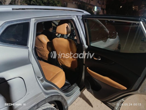 Nissan Qashqai 2017 Silver Automatic Used for Sale in Hadayek October - 7
