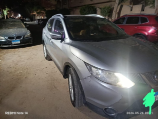 Nissan Qashqai 2017 Silver Automatic Used for Sale in Hadayek October