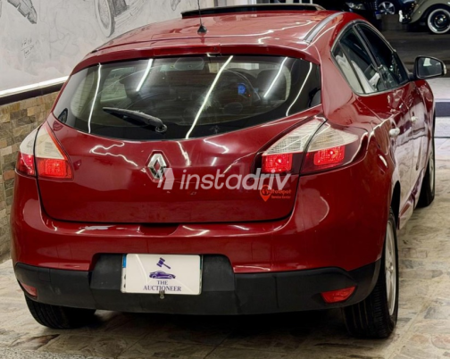 Renault Megane 2010 Red Automatic Used for Sale in Cairo - 4