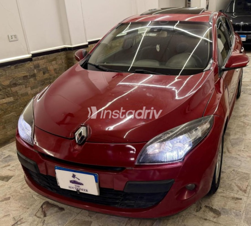 Renault Megane 2010 Red Automatic Used for Sale in Cairo - 5
