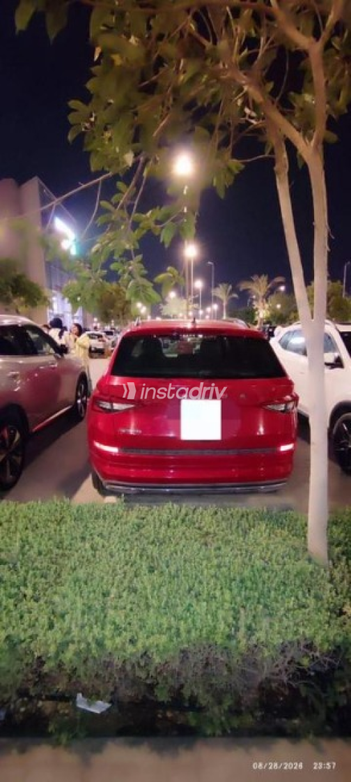 Skoda Kodiaq 2020 Red Automatic Used for Sale in Cairo - 2