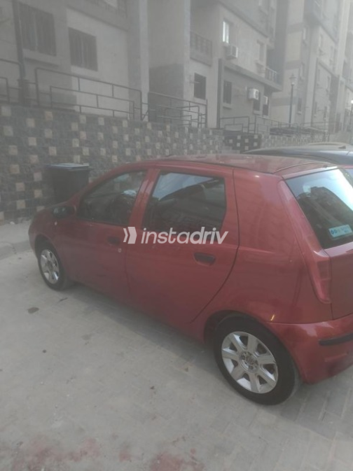 Fiat Punto 2009 Dark Red Manual Used for Sale in Greater Cairo ( Cairo + Giza) - 6