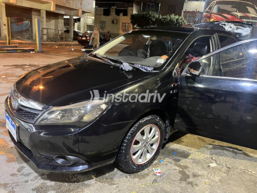 Byd F3 2019 Black Manual Used for Sale in Cairo - 6