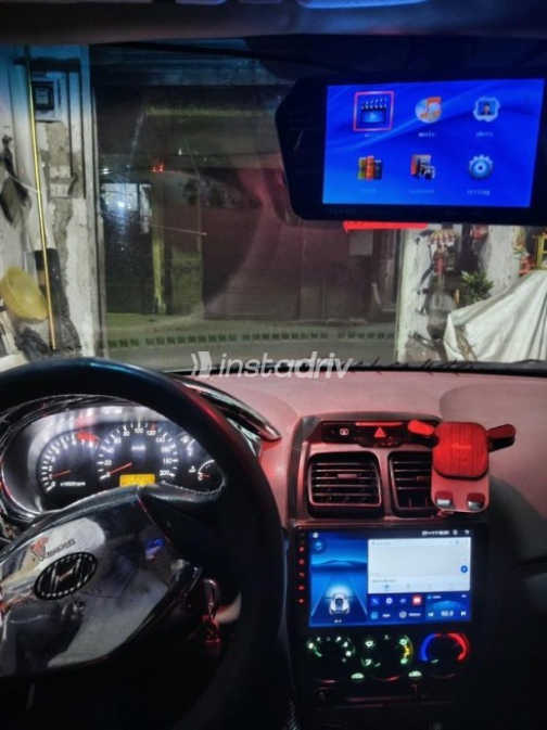 Hyundai Verna 2015 White Manual Used for Sale in Cairo - 6