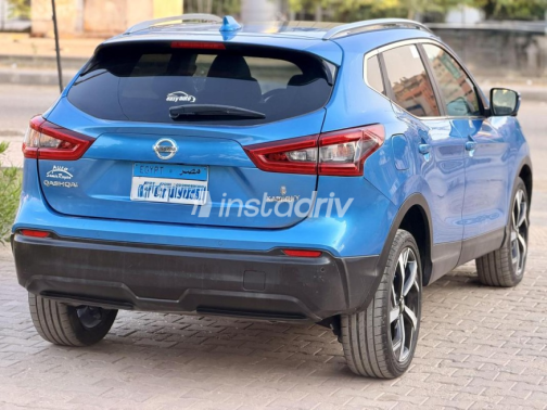 Nissan Qashqai 2019 Dark Blue Automatic Used for Sale in Nasr city - 8