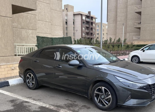 Hyundai Elantra CN7 2021 White Automatic Used for Sale in Cairo - 4
