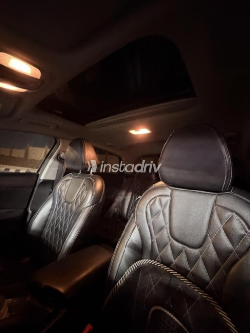Hyundai Elantra CN7 2021 White Automatic Used for Sale in Cairo - 9