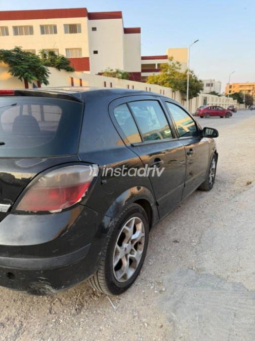 Opel Astra 2007 Black Automatic Used for Sale in 6 October - 7