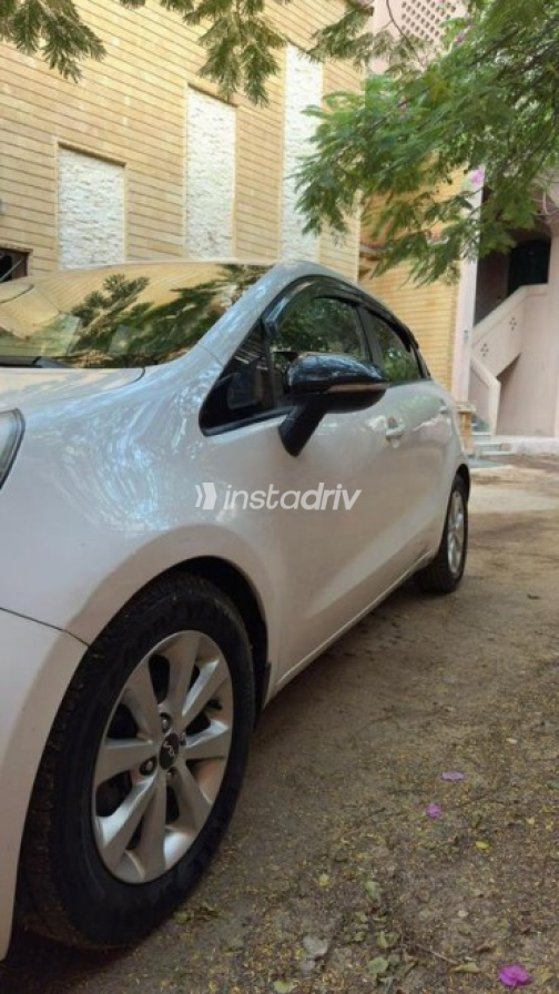 Kia Rio 2014 White Automatic Used for Sale in Alexandria - 9