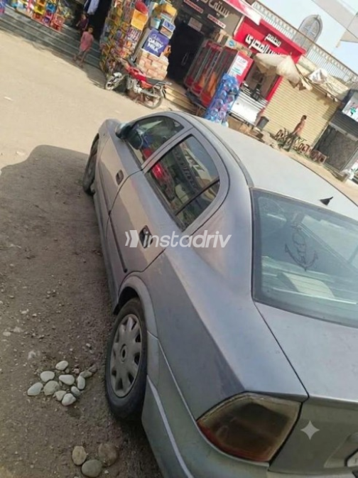 Opel Astra 2001 Silver Manual Used for Sale in Mokattam - 3