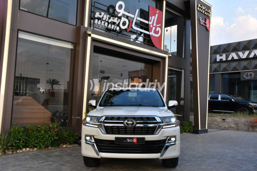Toyota Land Cruiser 2021 White Automatic Used for Sale in Greater Cairo ( Cairo + Giza) - 3