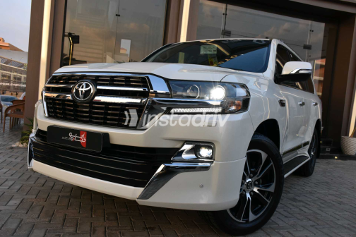 Toyota Land Cruiser 2021 White Automatic Used for Sale in Greater Cairo ( Cairo + Giza) - 8