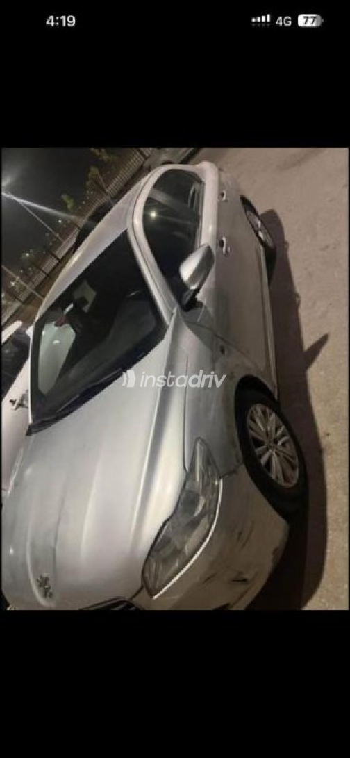 Peugeot 301 2017 Silver Automatic Used for Sale in Cairo - 4