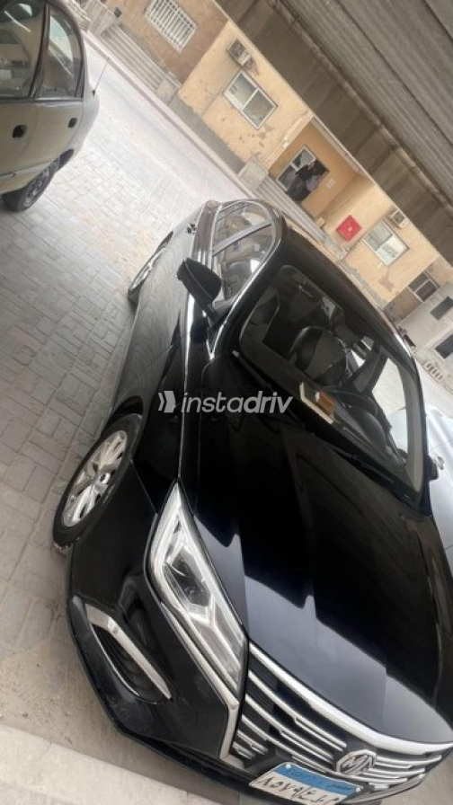 ام جى 5 2020 أسود أوتوماتيك مستعملة للبيع في مدينة السادات - 3
