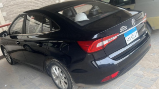 ام جى 5 2020 أسود أوتوماتيك مستعملة للبيع في مدينة السادات