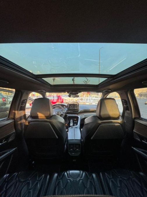 Peugeot 5008 2022 Gray Automatic Used for Sale in Nasr city - 3
