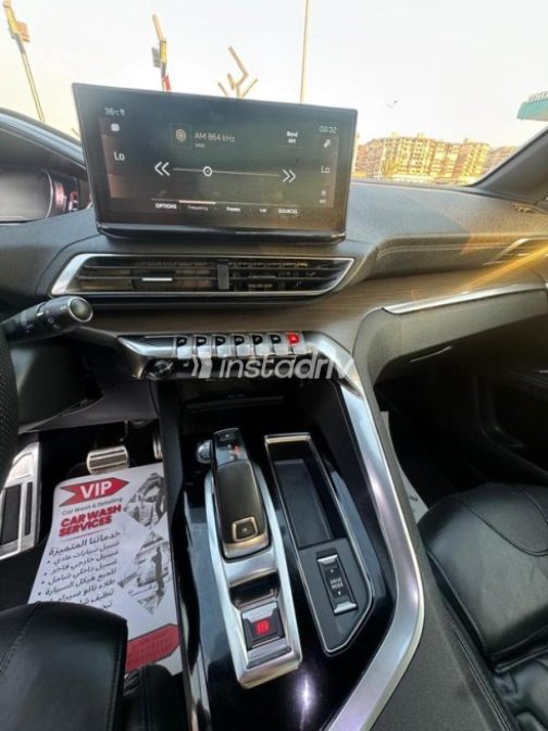 Peugeot 5008 2022 Gray Automatic Used for Sale in Nasr city - 7