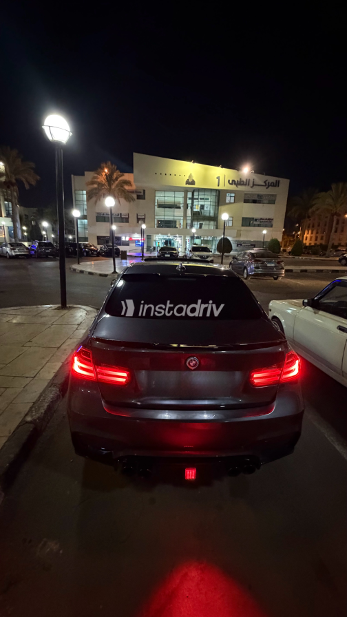 BMW 320 2014 Gray Automatic Used for Sale in Greater Cairo ( Cairo + Giza) - 2