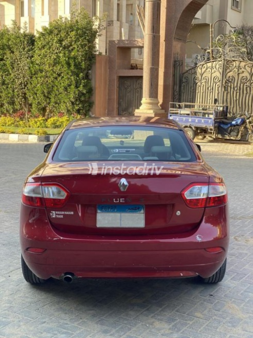 Renault Fluence 2015 Red Automatic Used for Sale in Heliopolis - 4