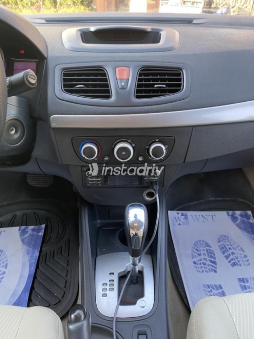 Renault Fluence 2015 Red Automatic Used for Sale in Heliopolis - 9